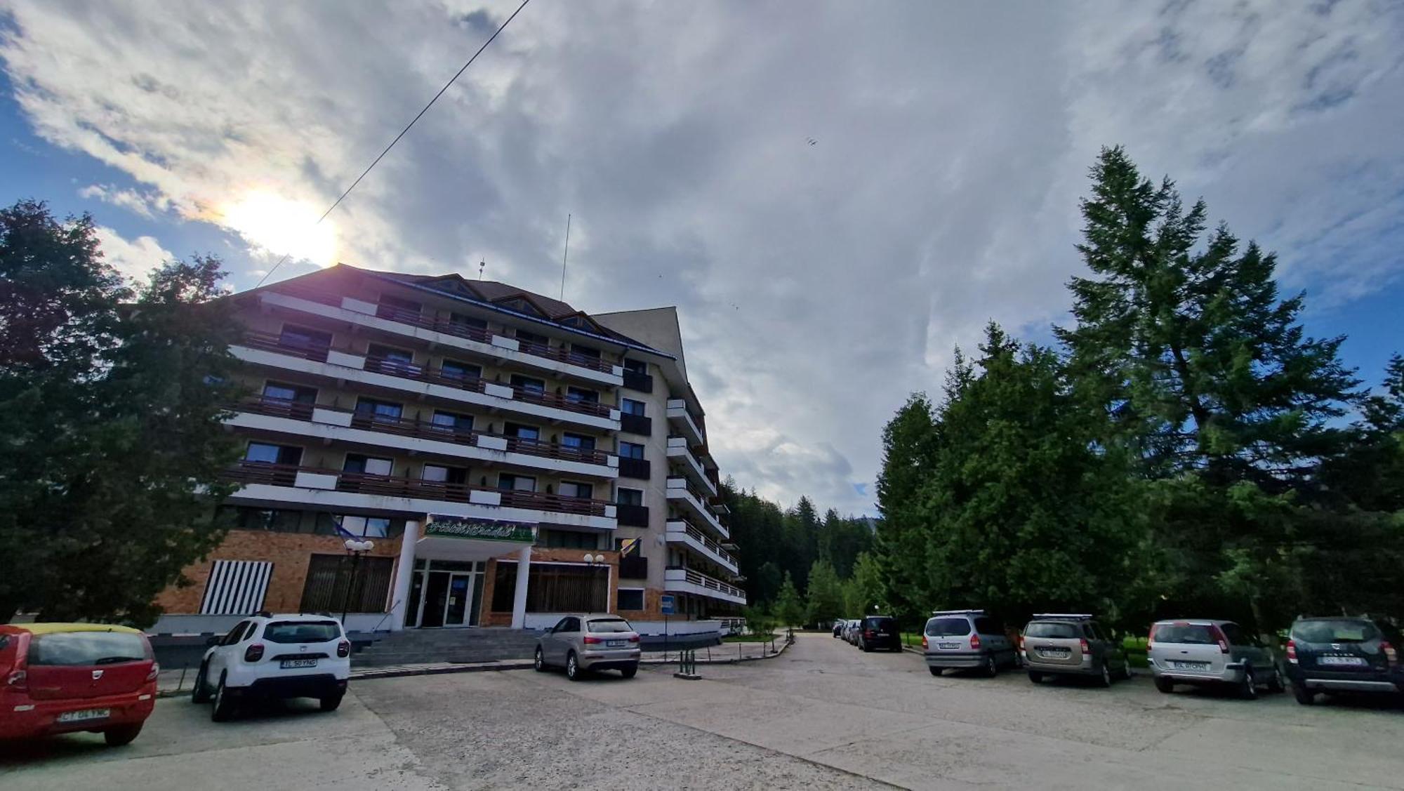 Hotel Bradul - Covasna Zewnętrze zdjęcie