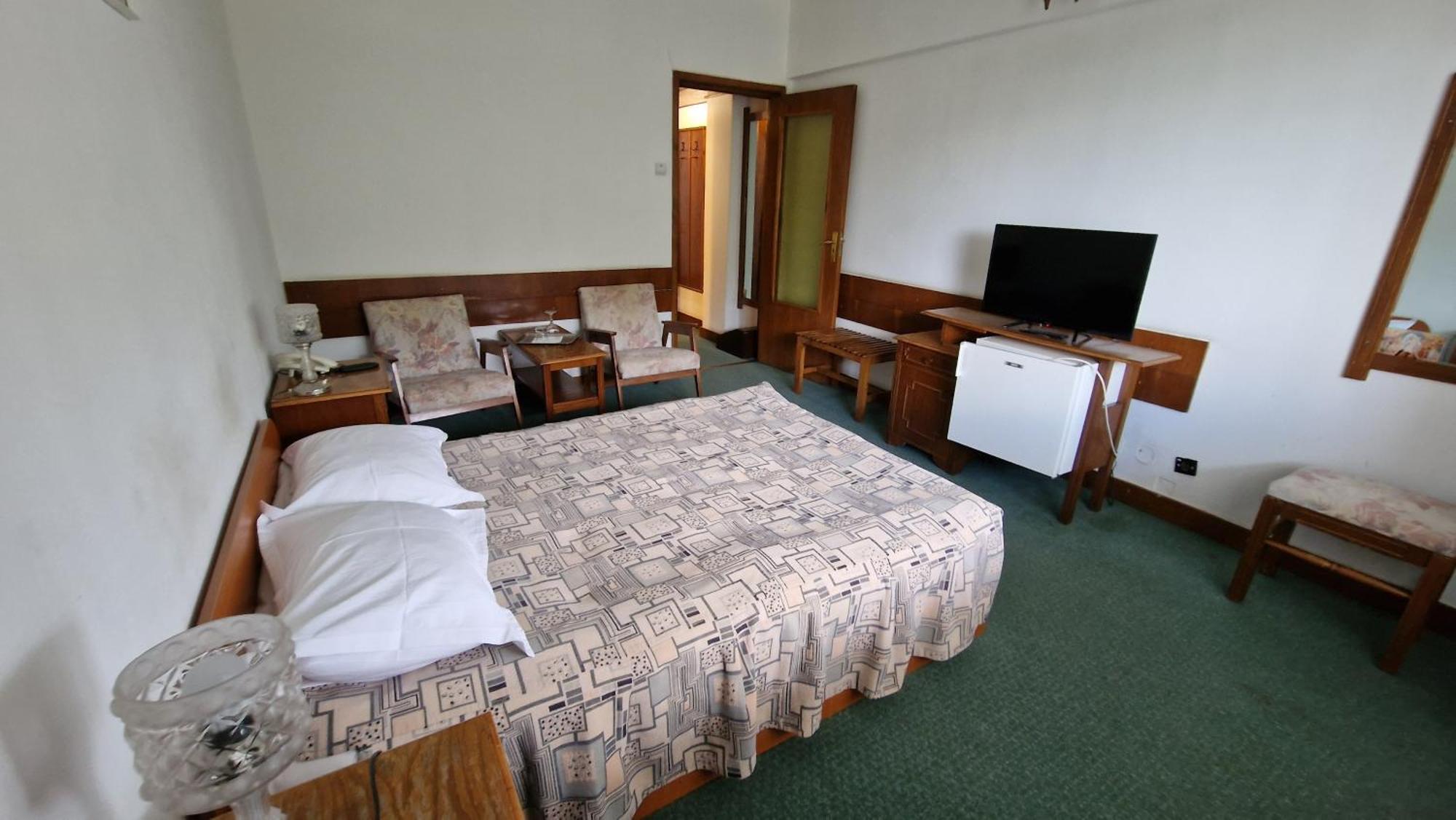 Hotel Bradul - Covasna Zewnętrze zdjęcie